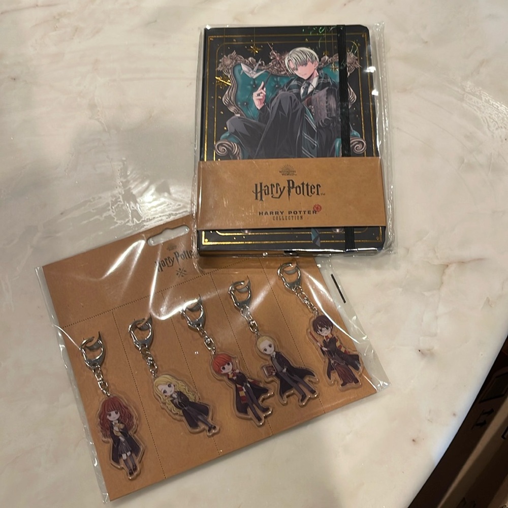 Harry Potter Journal and Key Chain Set